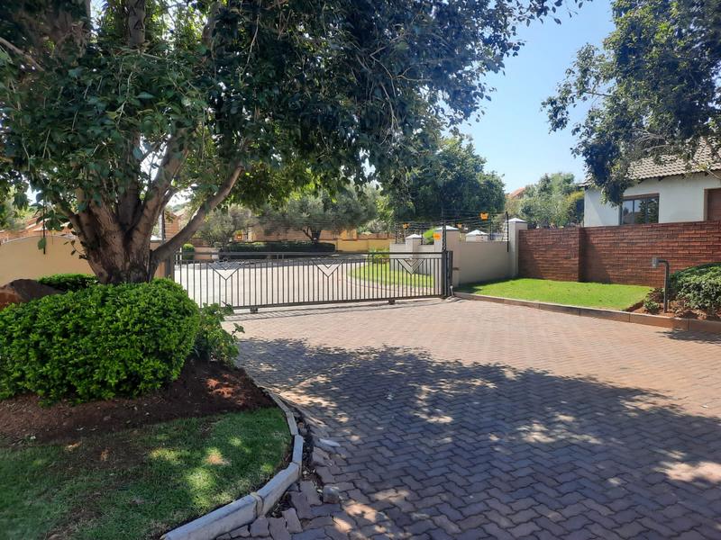 2 Bedroom Property for Sale in Mooikloof Ridge Gauteng