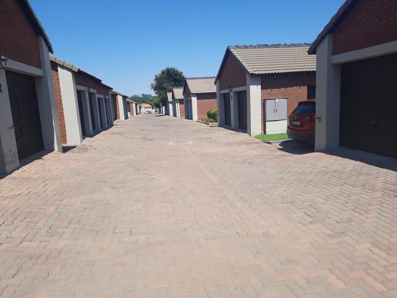 2 Bedroom Property for Sale in Mooikloof Ridge Gauteng