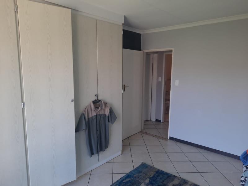 2 Bedroom Property for Sale in Mooikloof Ridge Gauteng