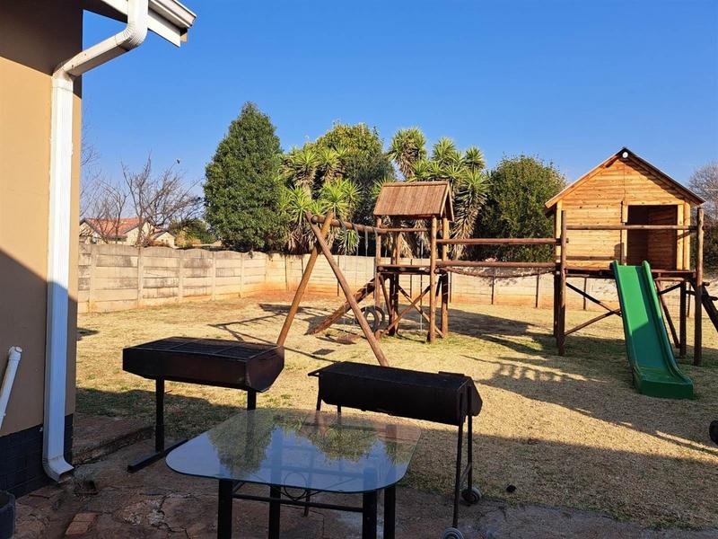 4 Bedroom Property for Sale in Carletonville Gauteng