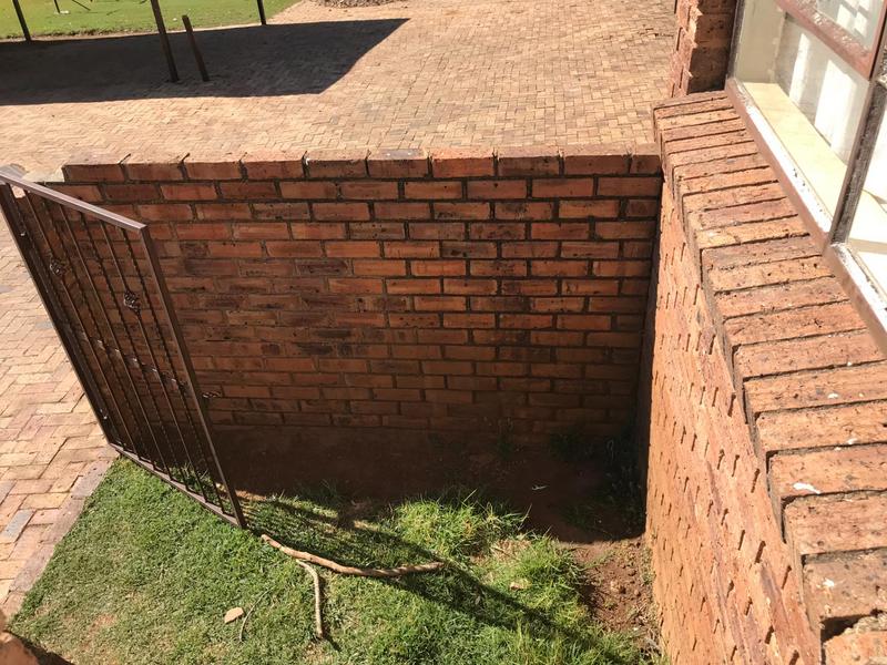 2 Bedroom Property for Sale in Florida Gauteng