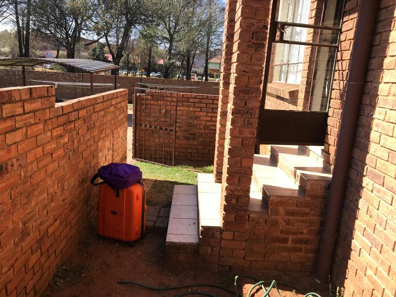 2 Bedroom Property for Sale in Florida Gauteng