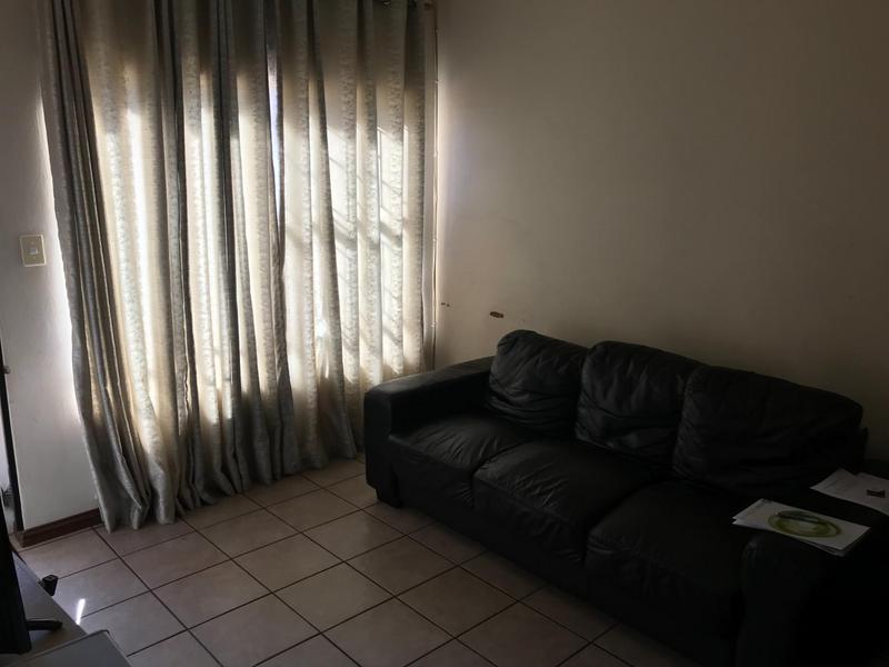 2 Bedroom Property for Sale in Florida Gauteng