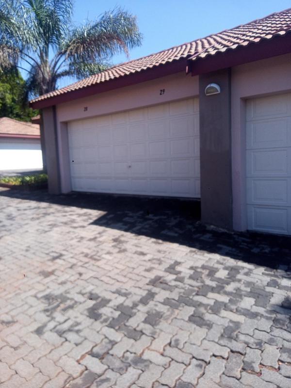 1 Bedroom Property for Sale in Little Falls Gauteng