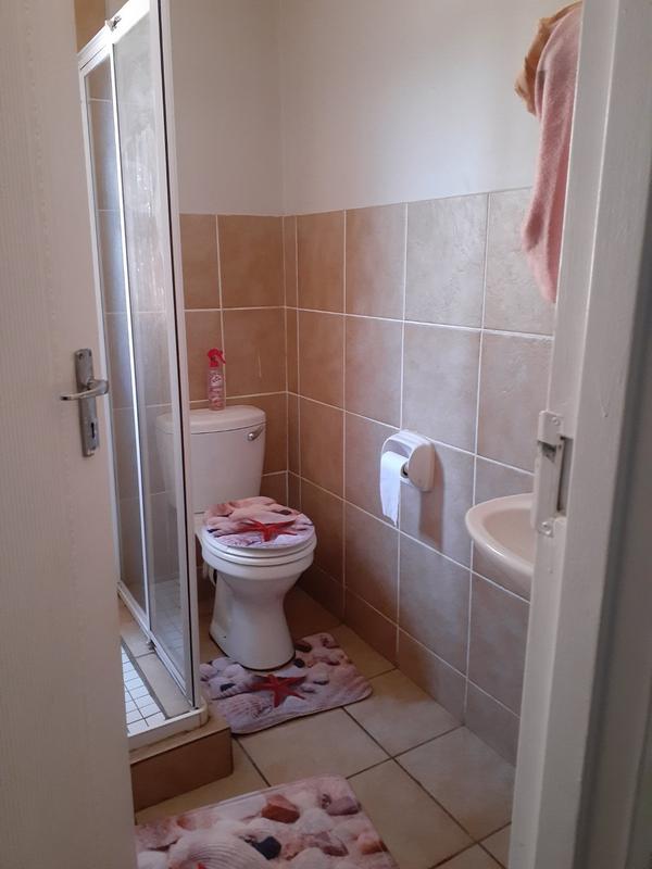 2 Bedroom Property for Sale in Annlin-wes Gauteng