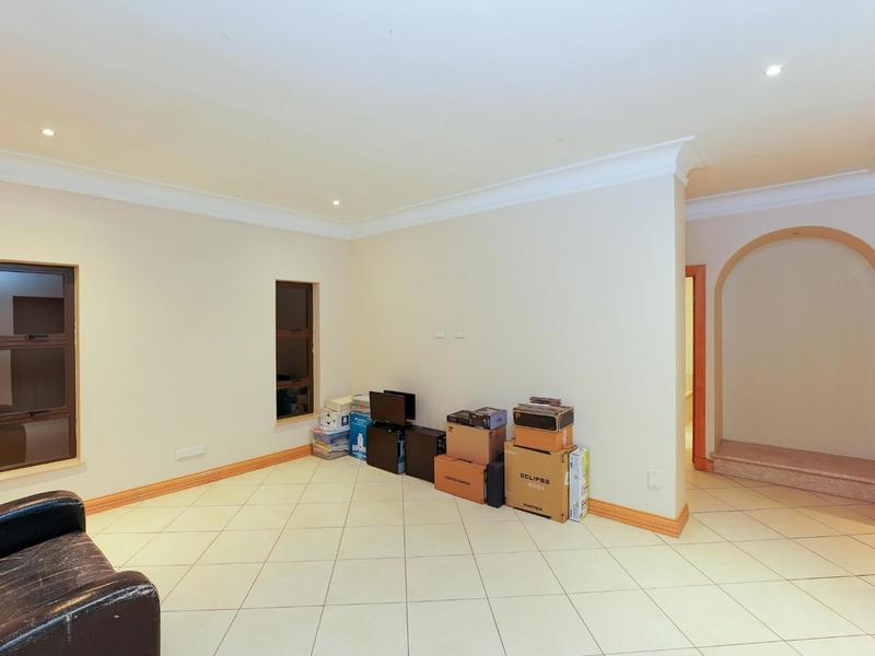 5 Bedroom Property for Sale in Beverley Gauteng