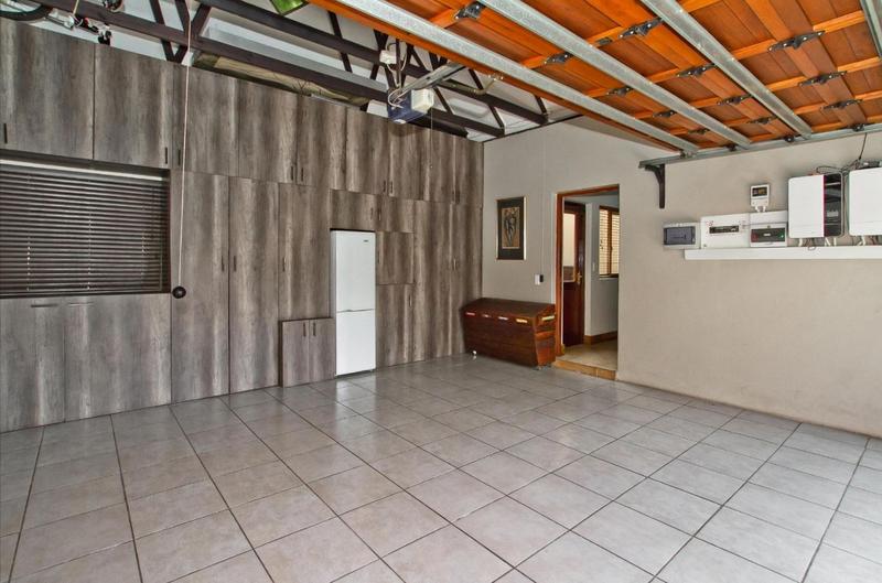 3 Bedroom Property for Sale in Glen Marais Gauteng