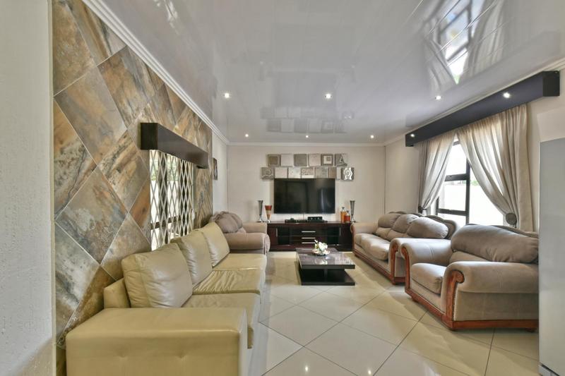 5 Bedroom Property for Sale in Leondale Gauteng