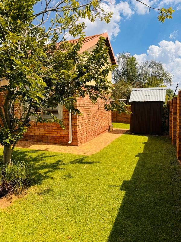 2 Bedroom Property for Sale in Kyalami Hills Gauteng