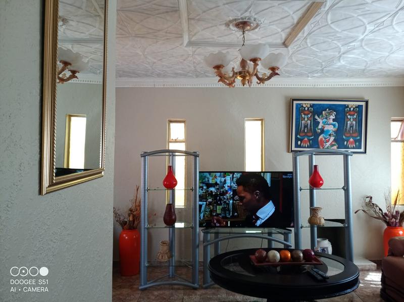 2 Bedroom Property for Sale in Mohlakeng Gauteng