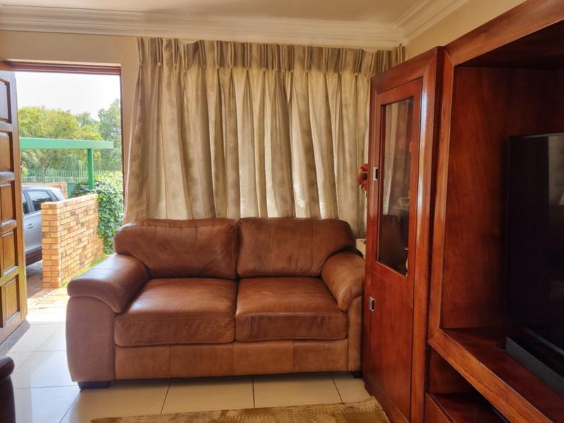 2 Bedroom Property for Sale in Georginia Gauteng