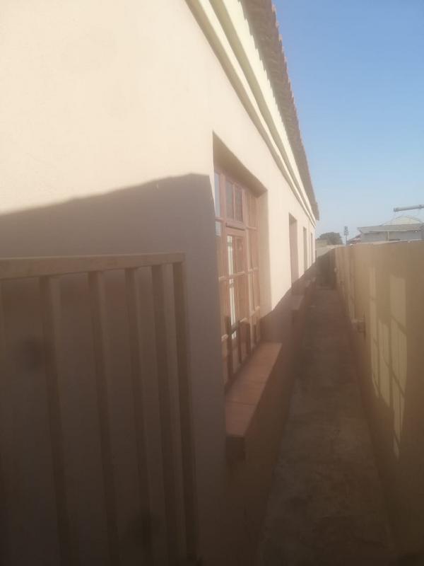 4 Bedroom Property for Sale in Refilwe Gauteng