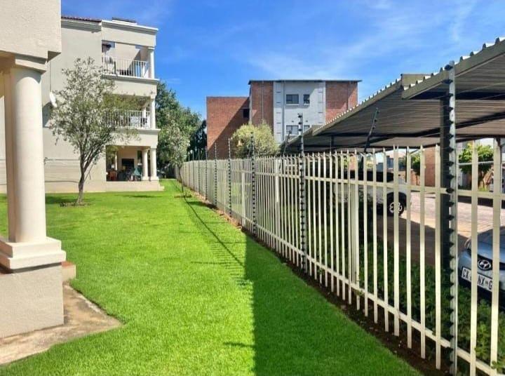 1 Bedroom Property for Sale in North Riding Gauteng