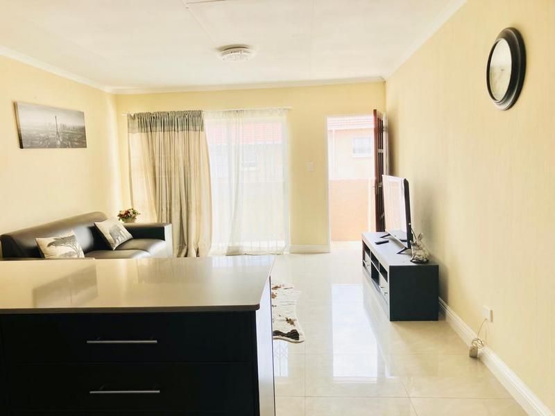 To Let 2 Bedroom Property for Rent in Vorna Valley Gauteng