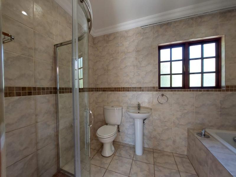 5 Bedroom Property for Sale in Magalieskruin Gauteng