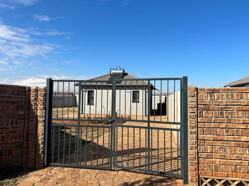 2 Bedroom Property for Sale in Protea Glen Gauteng