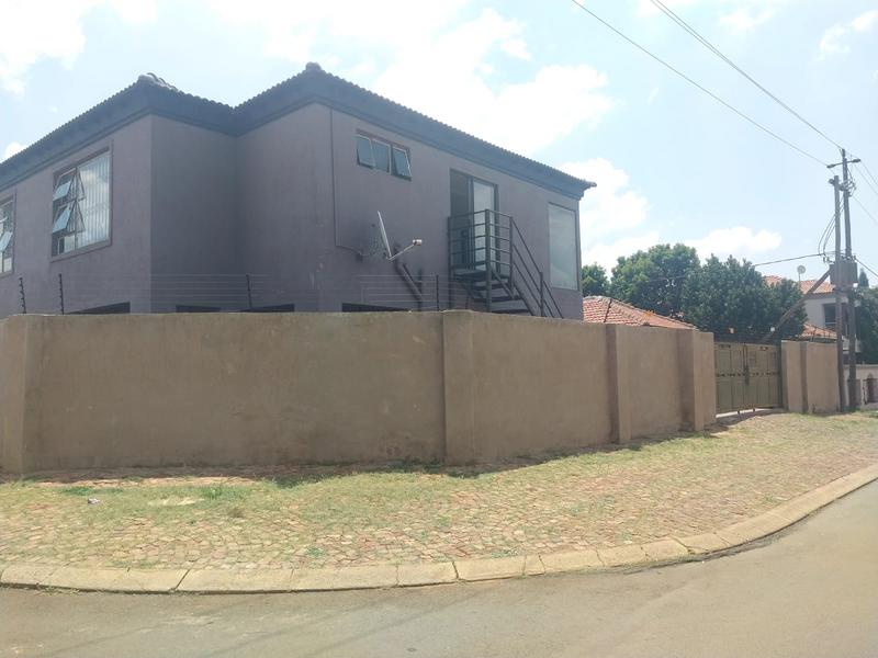 11 Bedroom Property for Sale in Clayville Gauteng