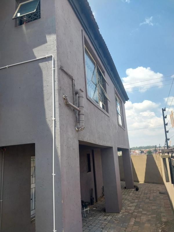 11 Bedroom Property for Sale in Clayville Gauteng