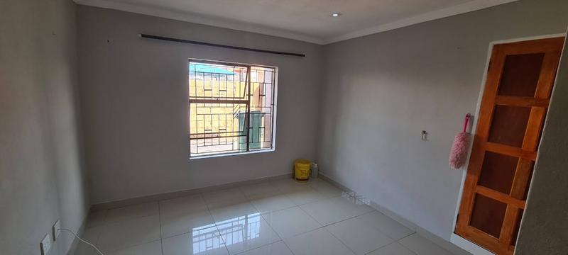 11 Bedroom Property for Sale in Clayville Gauteng