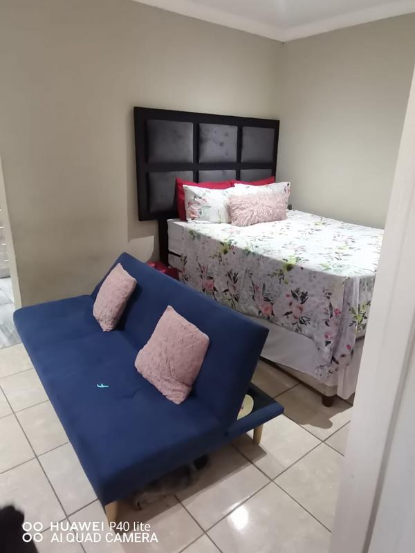 11 Bedroom Property for Sale in Clayville Gauteng