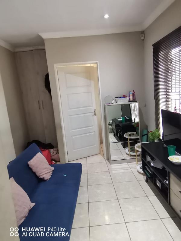 11 Bedroom Property for Sale in Clayville Gauteng