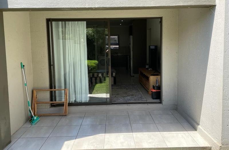 2 Bedroom Property for Sale in Lonehill Gauteng