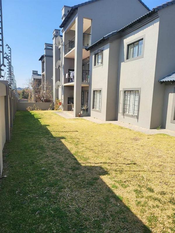 3 Bedroom Property for Sale in Noordwyk Gauteng