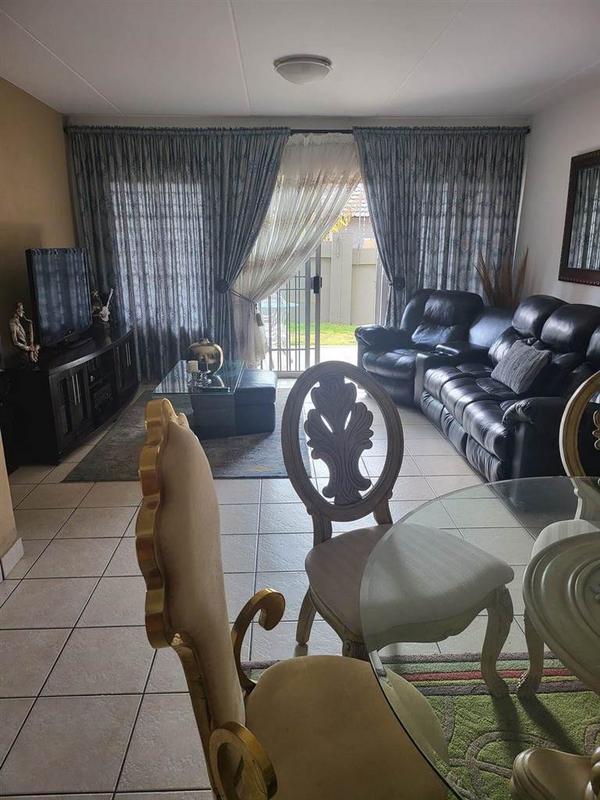 3 Bedroom Property for Sale in Noordwyk Gauteng