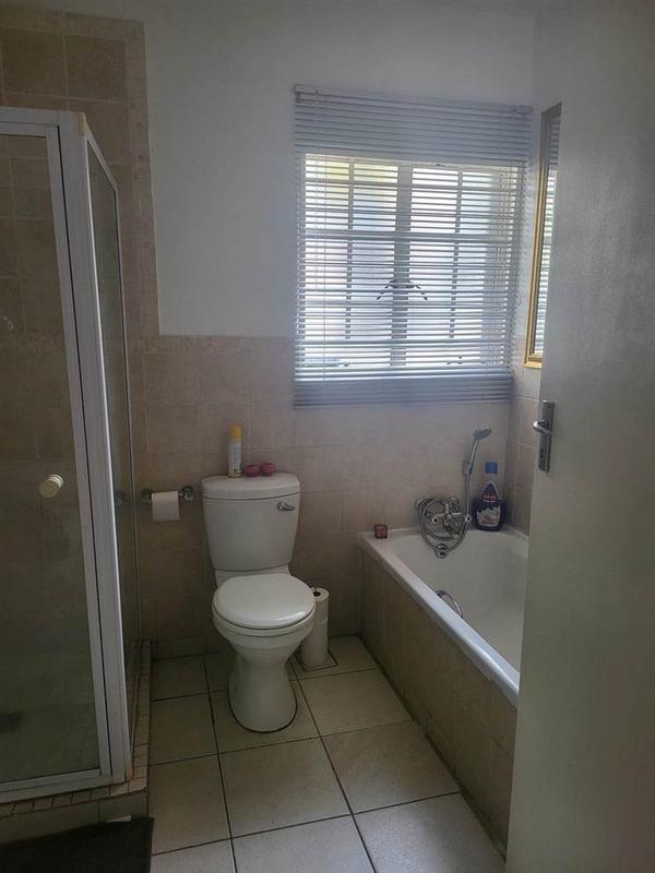 3 Bedroom Property for Sale in Noordwyk Gauteng