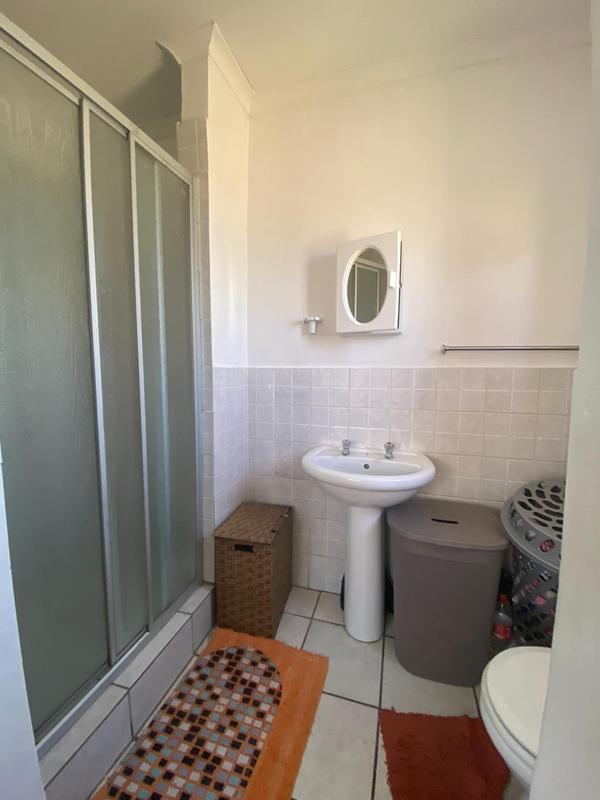 2 Bedroom Property for Sale in Noordwyk Gauteng