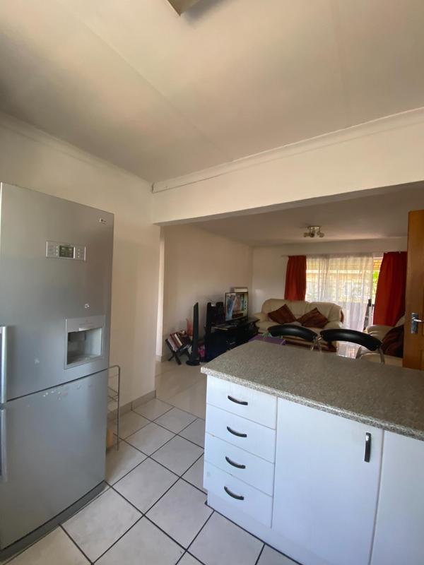 2 Bedroom Property for Sale in Noordwyk Gauteng