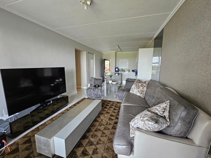 2 Bedroom Property for Sale in Serengeti Lifestyle Estate Gauteng
