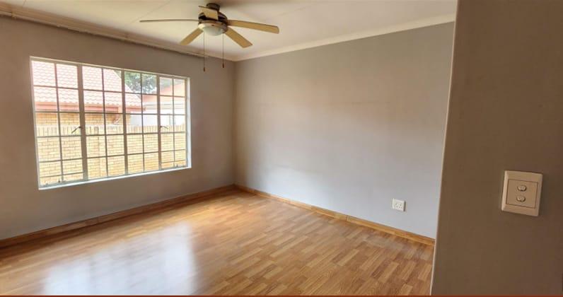 3 Bedroom Property for Sale in Amberfield Heights Gauteng