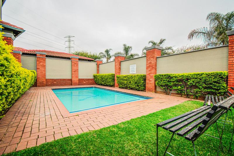 2 Bedroom Property for Sale in Bedfordview Gauteng