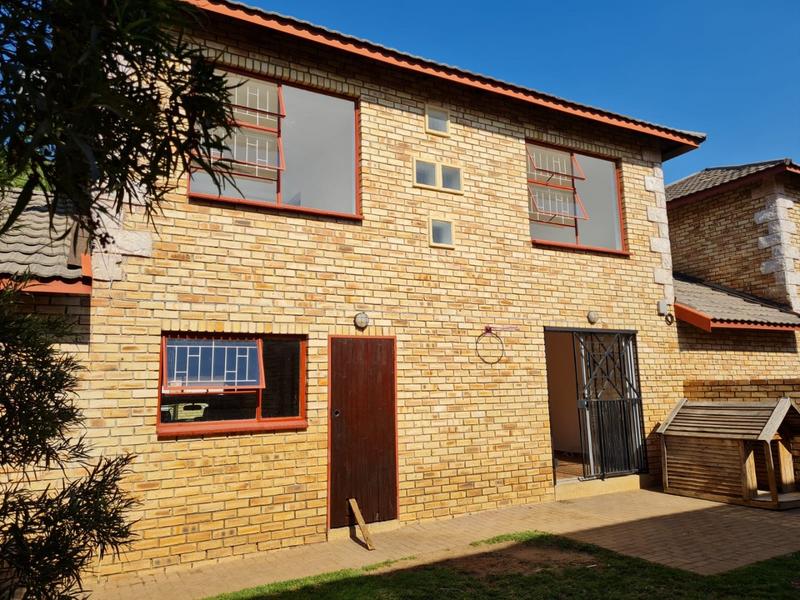 To Let 3 Bedroom Property for Rent in Wilgeheuwel Gauteng