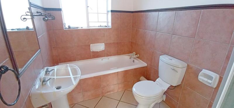To Let 2 Bedroom Property for Rent in Boardwalk Villas Gauteng