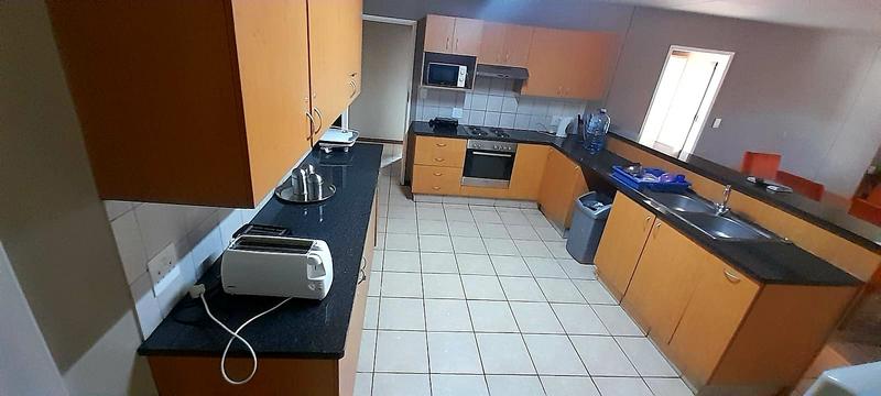 8 Bedroom Property for Sale in Hatfield Gauteng