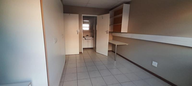 8 Bedroom Property for Sale in Hatfield Gauteng