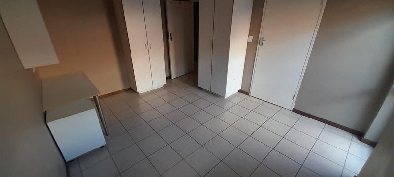 8 Bedroom Property for Sale in Hatfield Gauteng