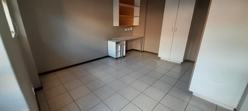 8 Bedroom Property for Sale in Hatfield Gauteng