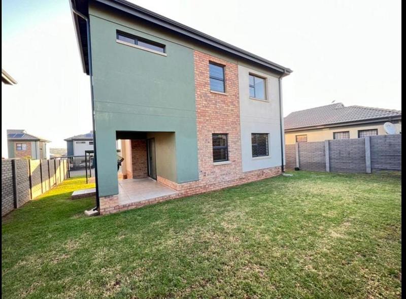 To Let 4 Bedroom Property for Rent in Pretoria West Gauteng