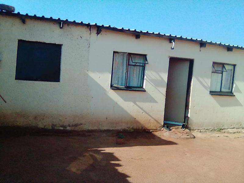 To Let 0 Bedroom Property for Rent in Mohlakeng Gauteng