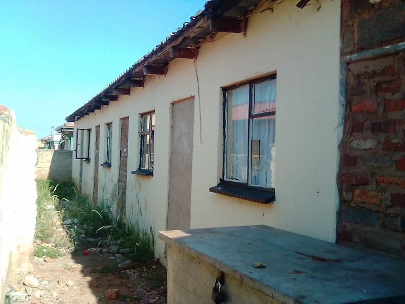 To Let 0 Bedroom Property for Rent in Mohlakeng Gauteng