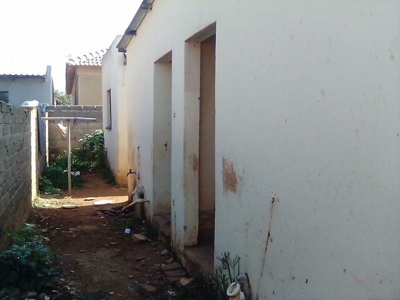 To Let 0 Bedroom Property for Rent in Mohlakeng Gauteng