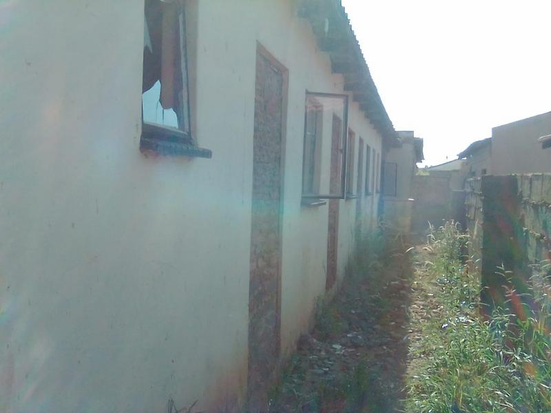 To Let 0 Bedroom Property for Rent in Mohlakeng Gauteng