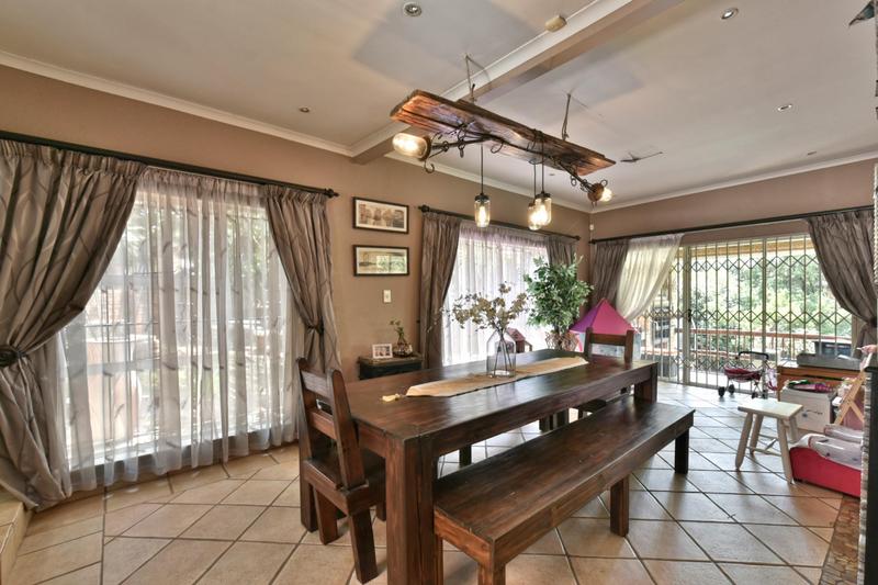 3 Bedroom Property for Sale in Glenvista Gauteng