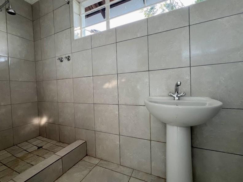 To Let 3 Bedroom Property for Rent in Zwavelpoort Gauteng