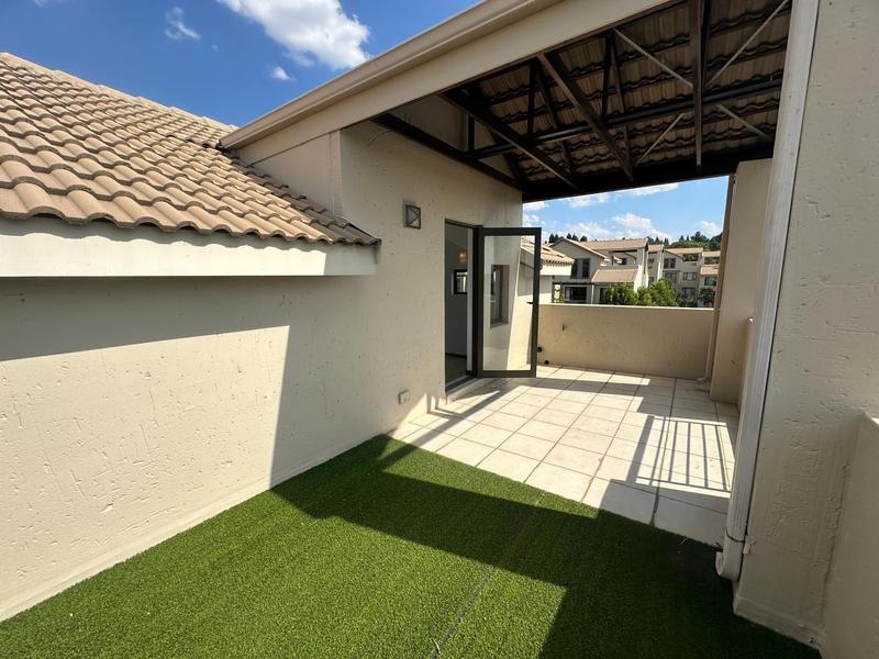 1 Bedroom Property for Sale in Bryanston Gauteng