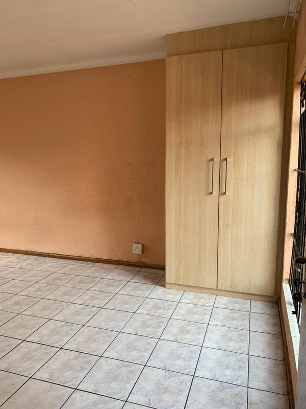 2 Bedroom Property for Sale in Elspark Gauteng