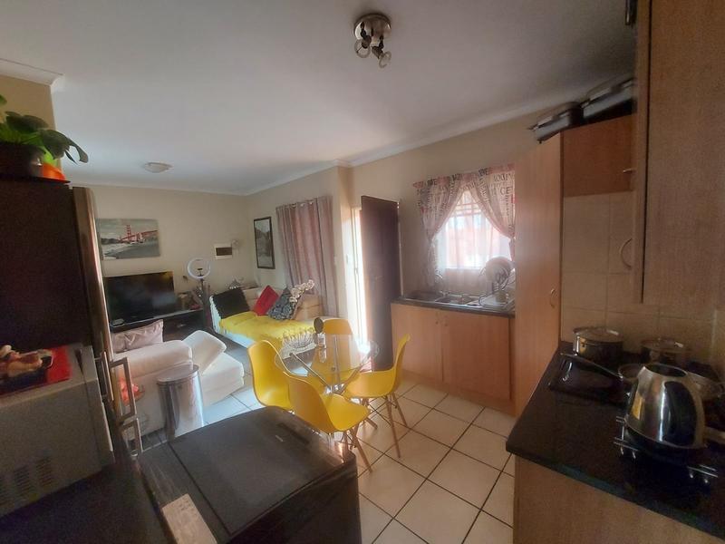 2 Bedroom Property for Sale in Summerfields Estate Gauteng